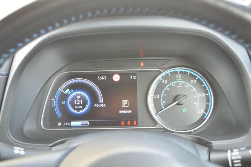NISSAN LEAF