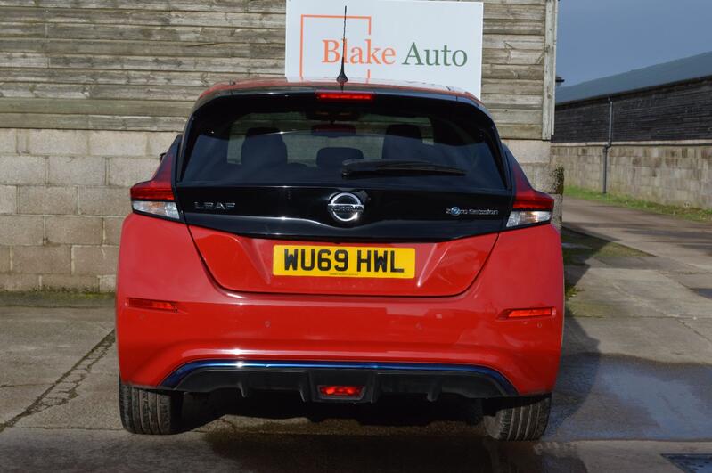 NISSAN LEAF