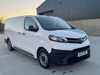 TOYOTA PROACE